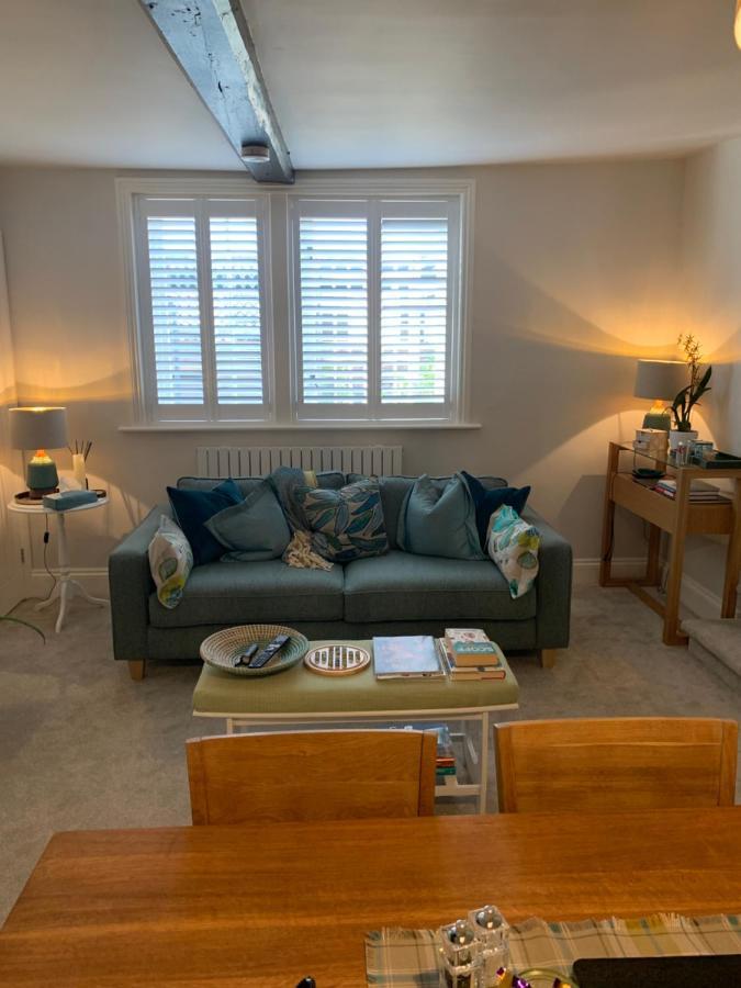 Hideaway Holiday Apartment Salisbury Zewnętrze zdjęcie